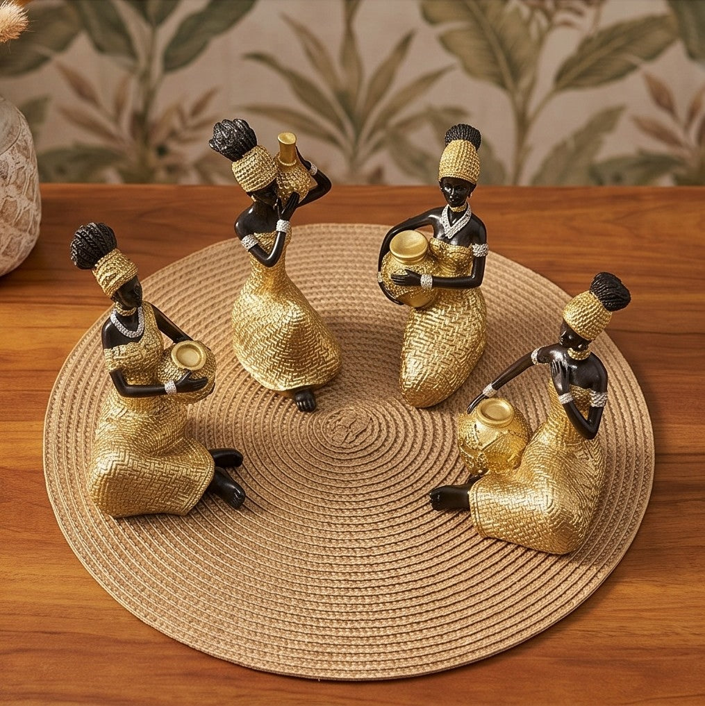 Dwelloria resin figurines, a 3-piece set